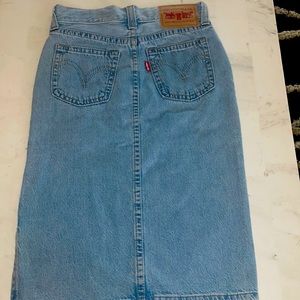 Levi’s skirt